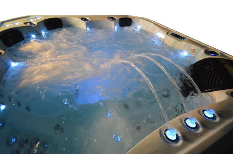 Whirlpool Outdoor Hot Tub Spa Pool ARI hellblau-weiß - bm raumkonzept
