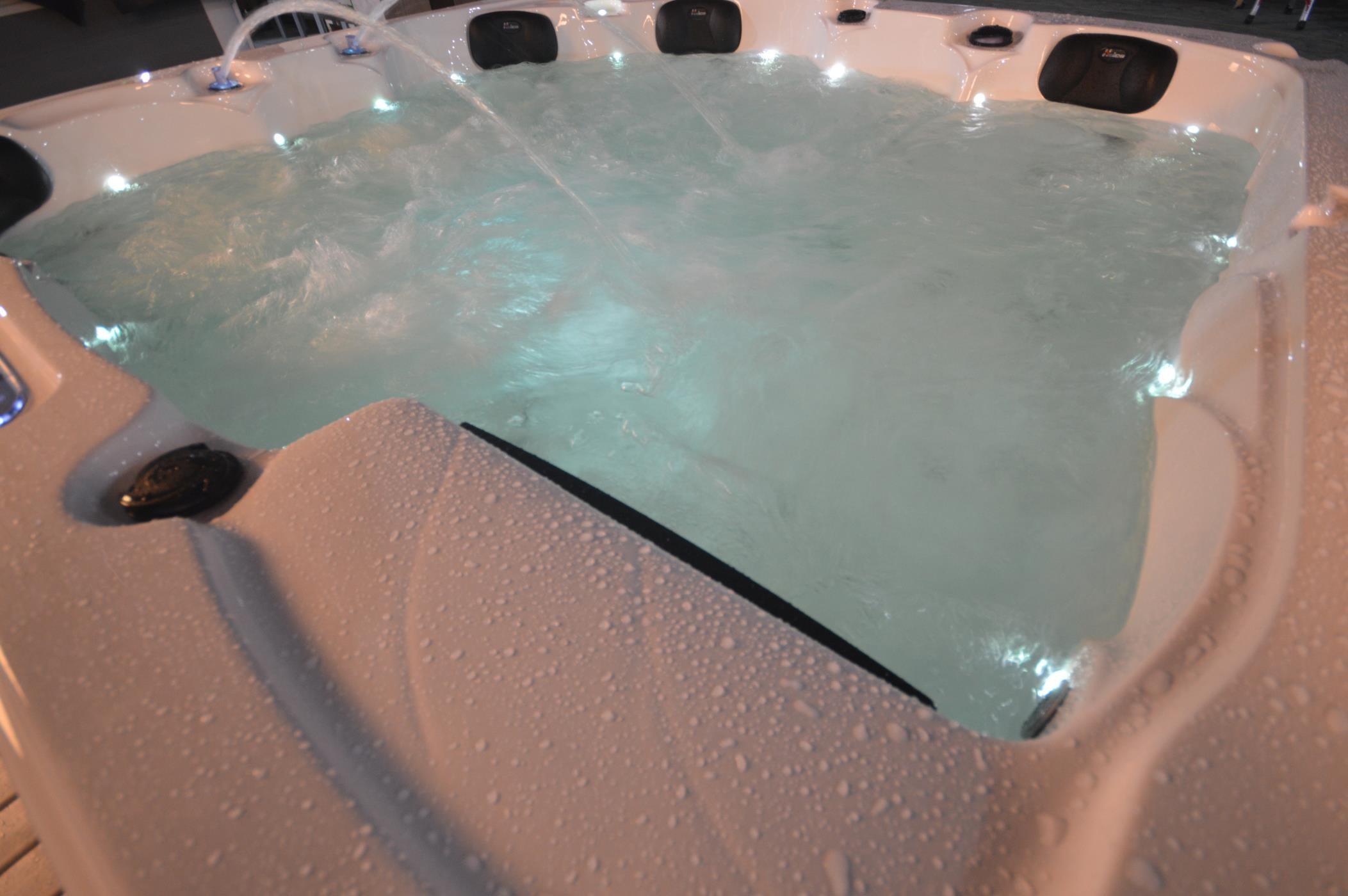 Whirlpool Outdoor Hot Tub Spa Pool HEAVEN weiß-hellgrau - bm raumkonzept